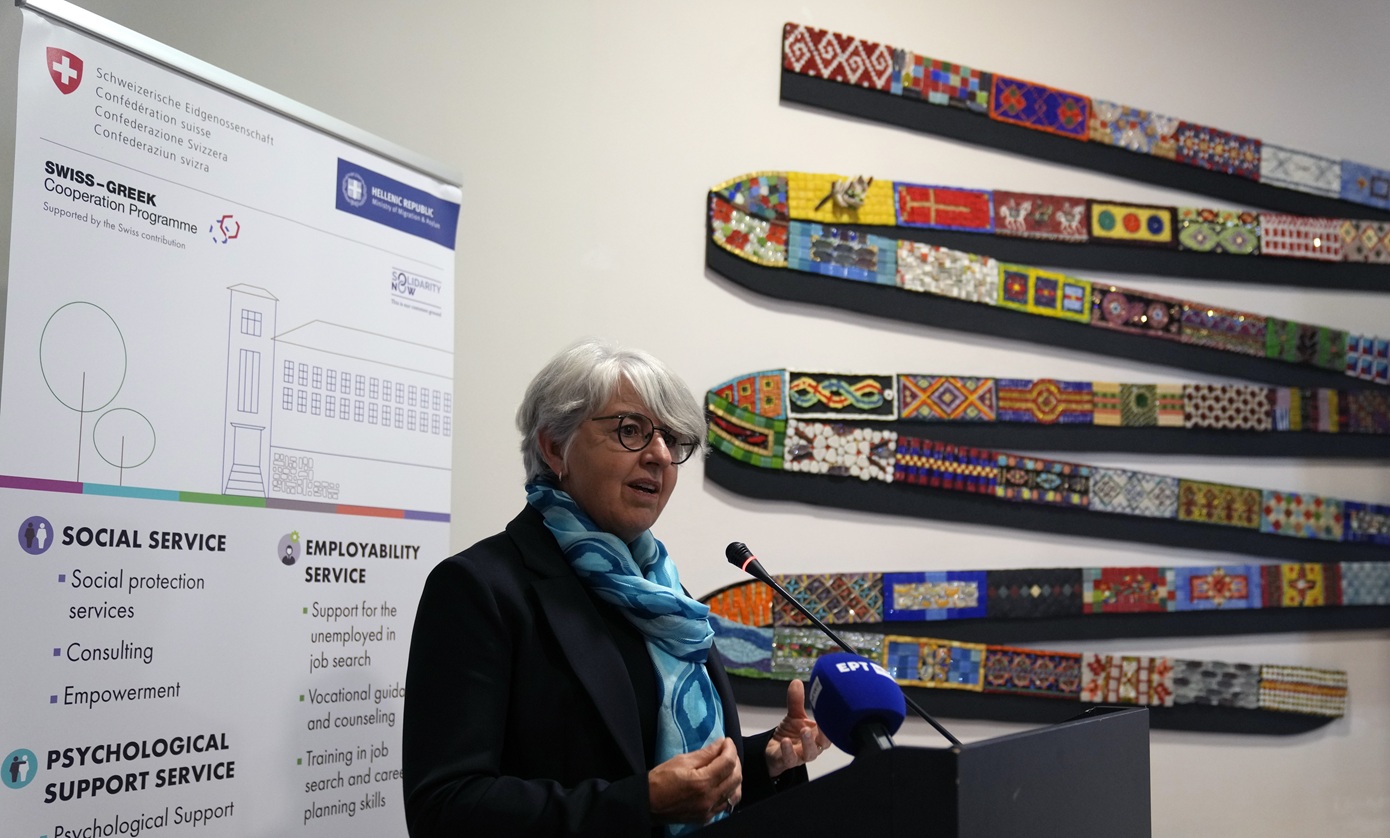 Η υπουργός Εσωτερικών της Ελβετίας, εμφανίζεται ανοικτή σε μια απαγόρευση των μέσων κοινωνικής δικτύωσης για τα παιδιά