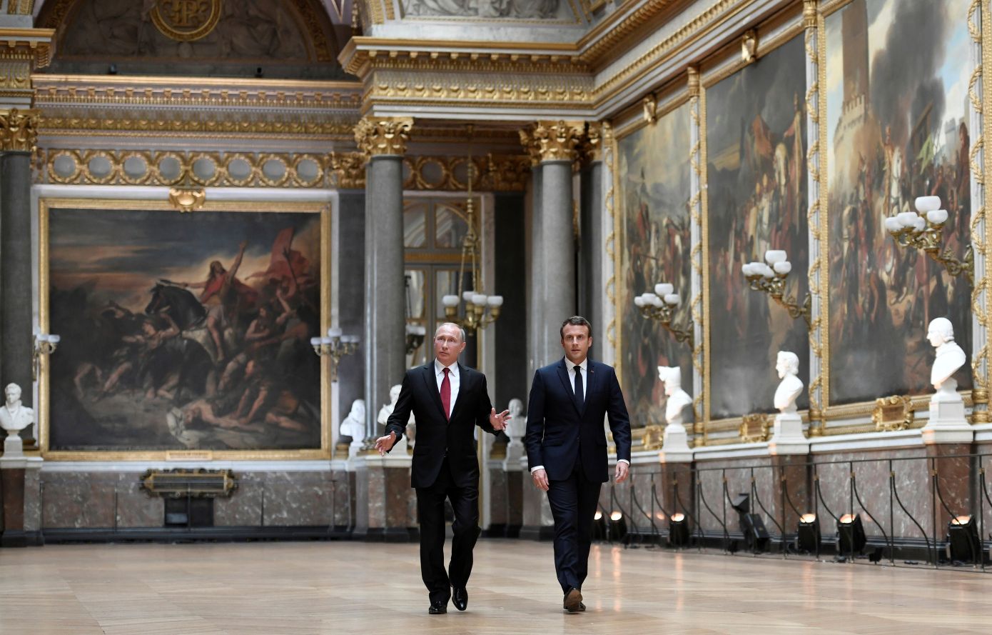 Πούτιν: «Έτοιμος για διάλογο» με τον Μακρόν  &#8211; «Έχουμε συμφέρον να ξαναρχίσουμε τις συζητήσεις» λέει ο Γάλλος πρόεδρος