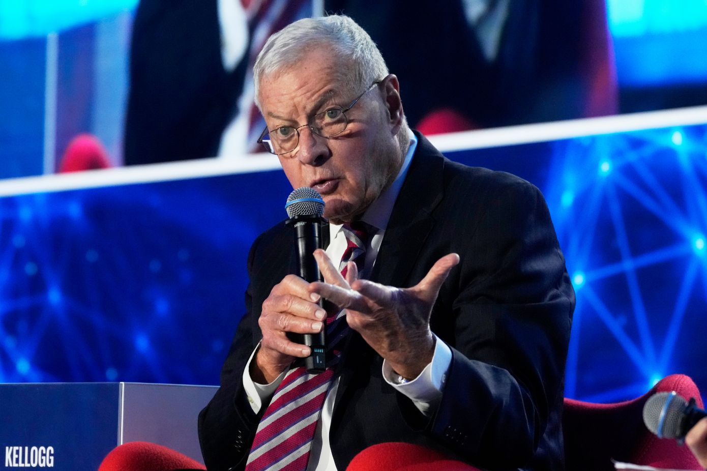 «Είμαστε πραγματικά κοντά» σε μια ειρηνευτική συμφωνία για την Ουκρανία, δήλωσε ο Αμερικανός απεσταλμένος Κιθ Κέλογκ