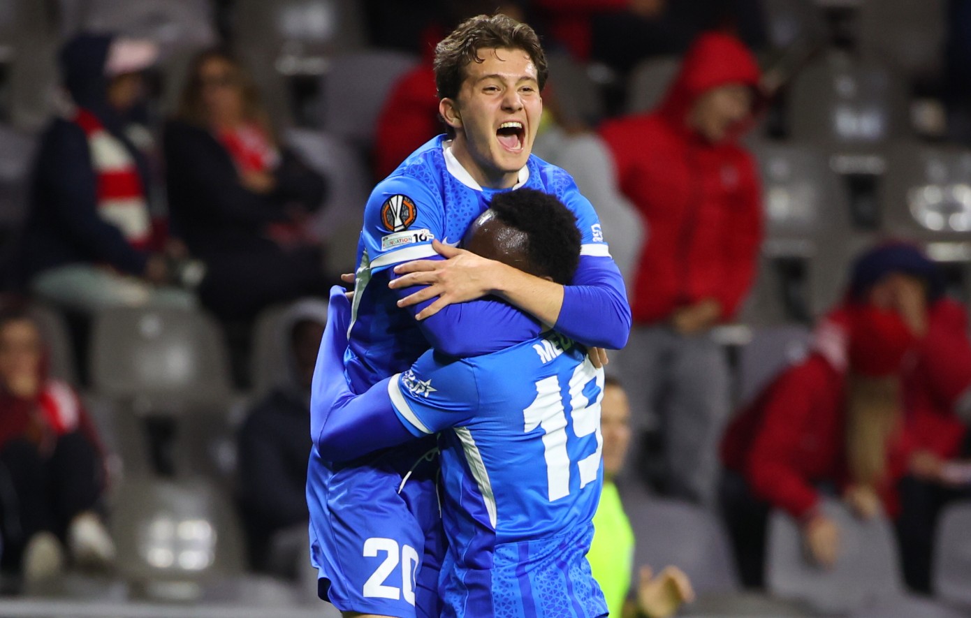 Τρέλα για Καρέτσα: Μάντσεστερ Σίτι, Μίλαν, Ντόρτμουντ και άλλες 20 ομάδες τον είδαν από κοντά στο Γκενκ &#8211; Βασιλεία