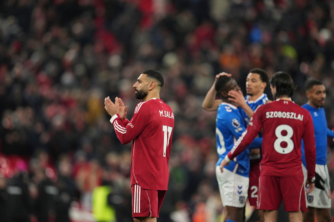 «Τρικυμία» στο Άνφιλντ μετά το 3-3 με τη Λιντς και τις δηλώσεις Σαλάχ: «Κάθομαι για τρίτη φορά στον πάγκο και δεν ξέρω γιατί»