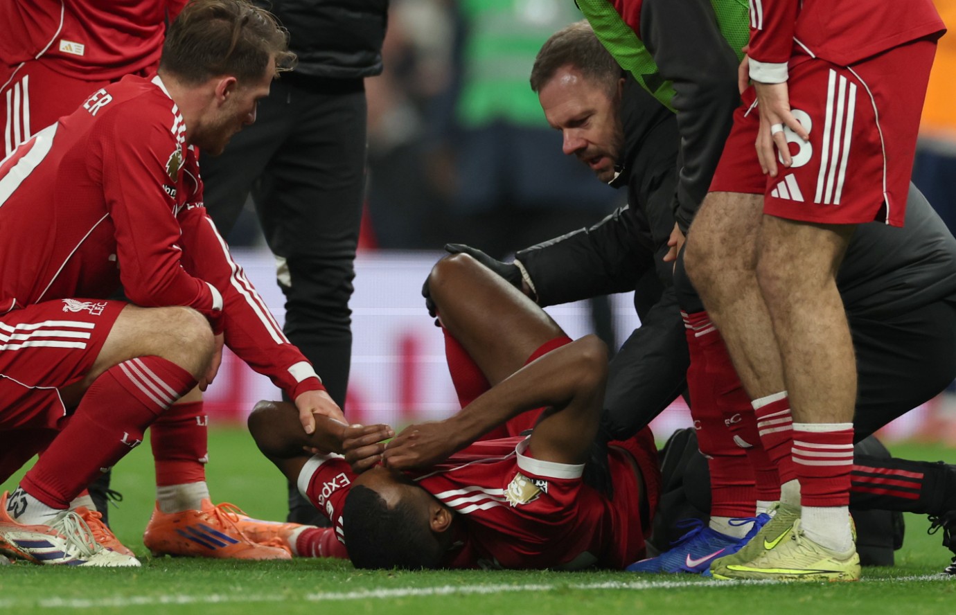 Λίβερπουλ: Άσχημα νέα για τον Ίσακ, θα μείνει εκτός δράσης για μήνες