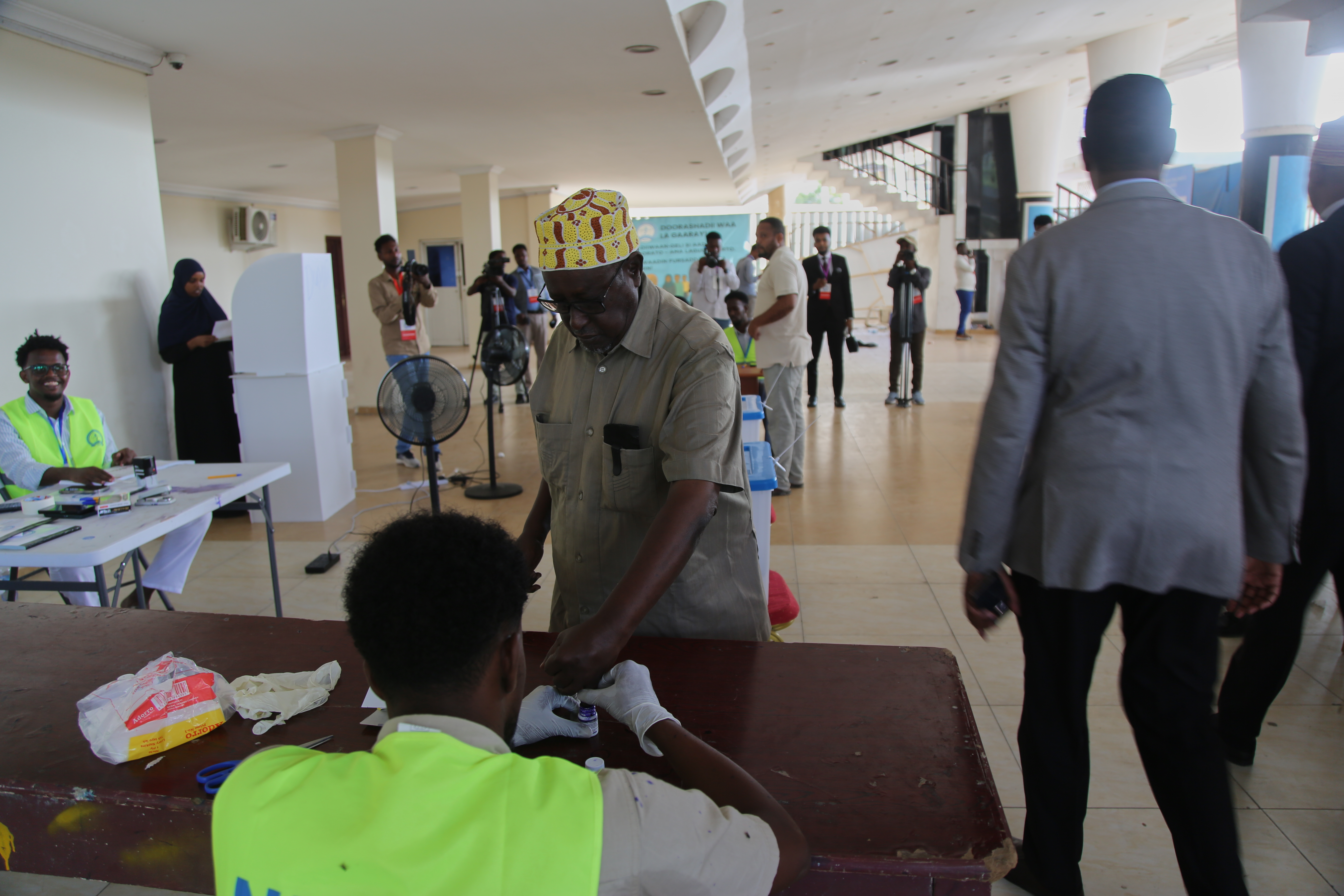 Σομαλία: Στο Μογκαντίσου ψήφισαν για πρώτη φορά εδώ και 60 χρόνια &#8211; Μόλις 1 στους 5 είχε δικαίωμα ψήφου