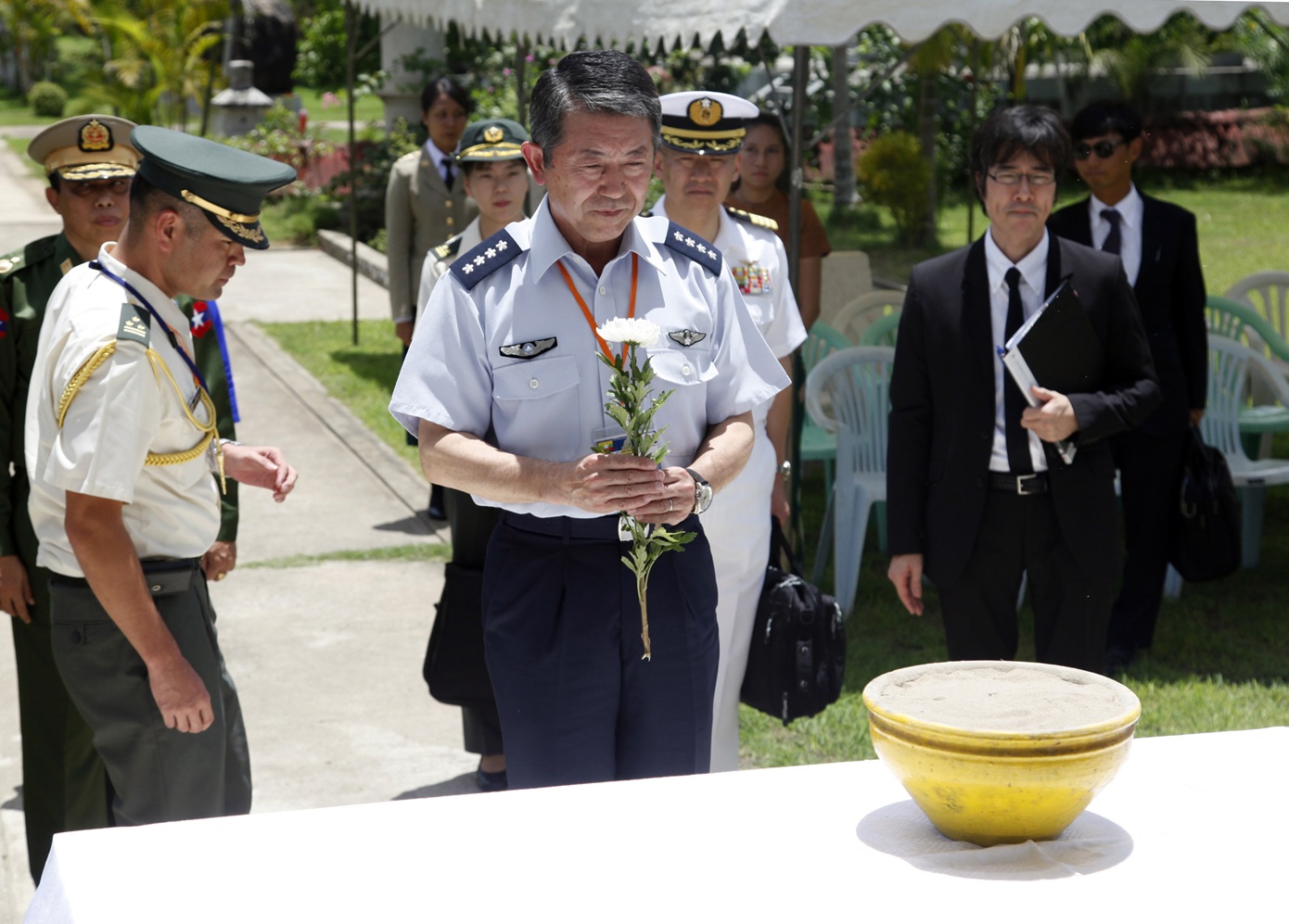 Η κυβέρνηση της Ιαπωνίας ενέκρινε προϋπολογισμό-ρεκόρ λόγω αύξησης στρατιωτικών δαπανών και κοινωνικής ασφάλισης