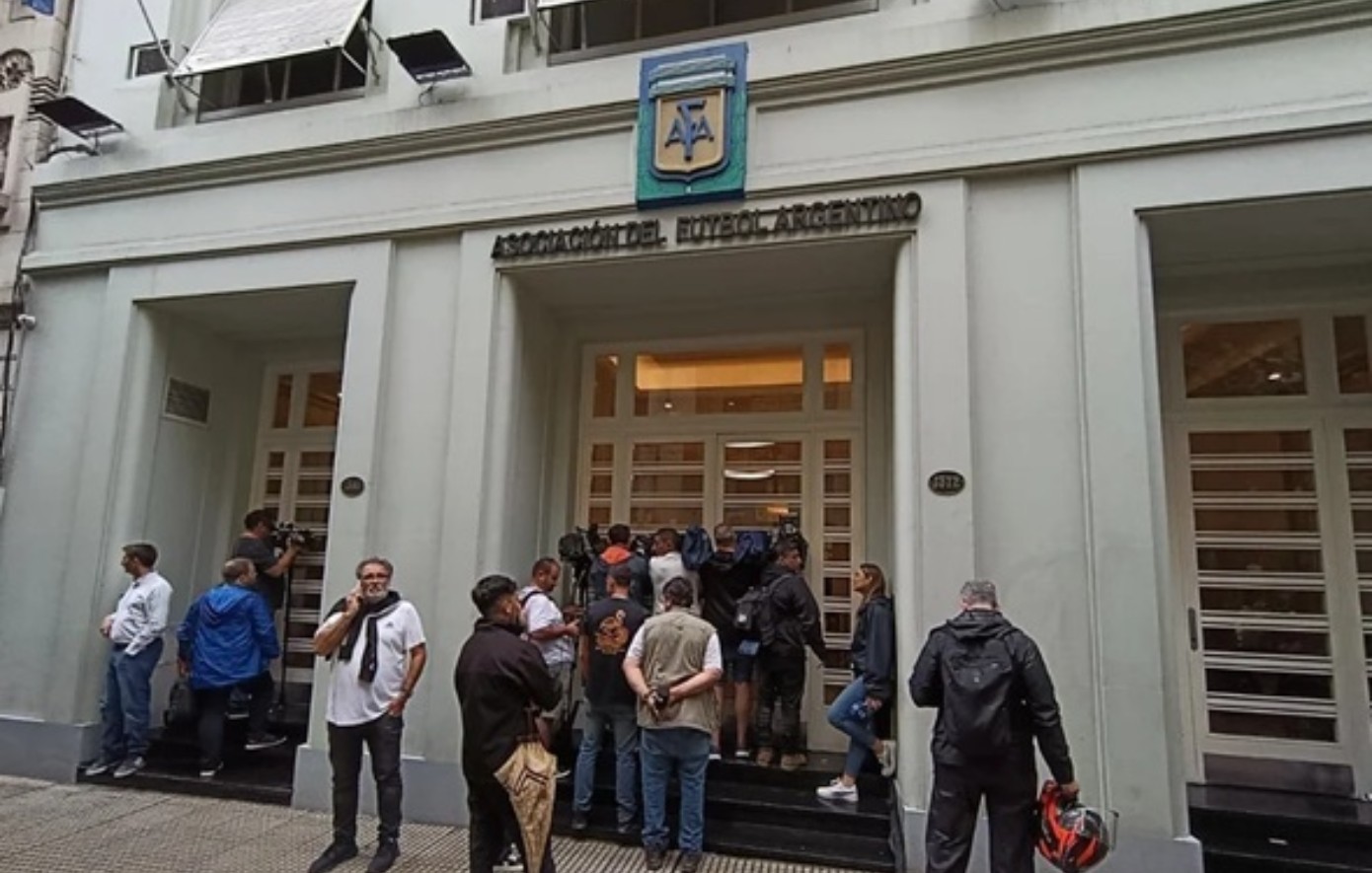 Αργεντινή: Έφοδος της αστυνομίας στα γραφεία της ποδοσφαιρικής ομοσπονδίας και 17 ομάδων