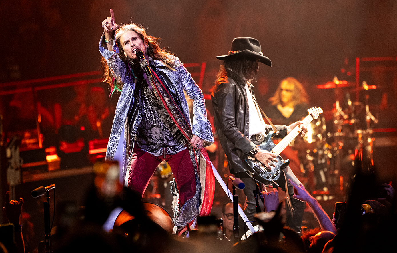 Οι Aerosmith για πρώτη φορά με άλμπουμ τους στην κορυφή των charts στη Βρετανία