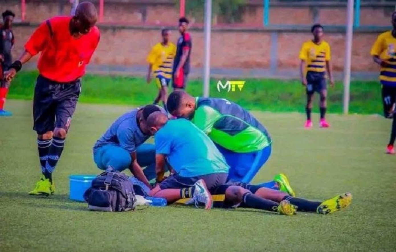 Μπουρουντί: Ποδοσφαιριστής πέθανε την ώρα του αγώνα εξαιτίας φυλαχτού για τελετές μαγείας