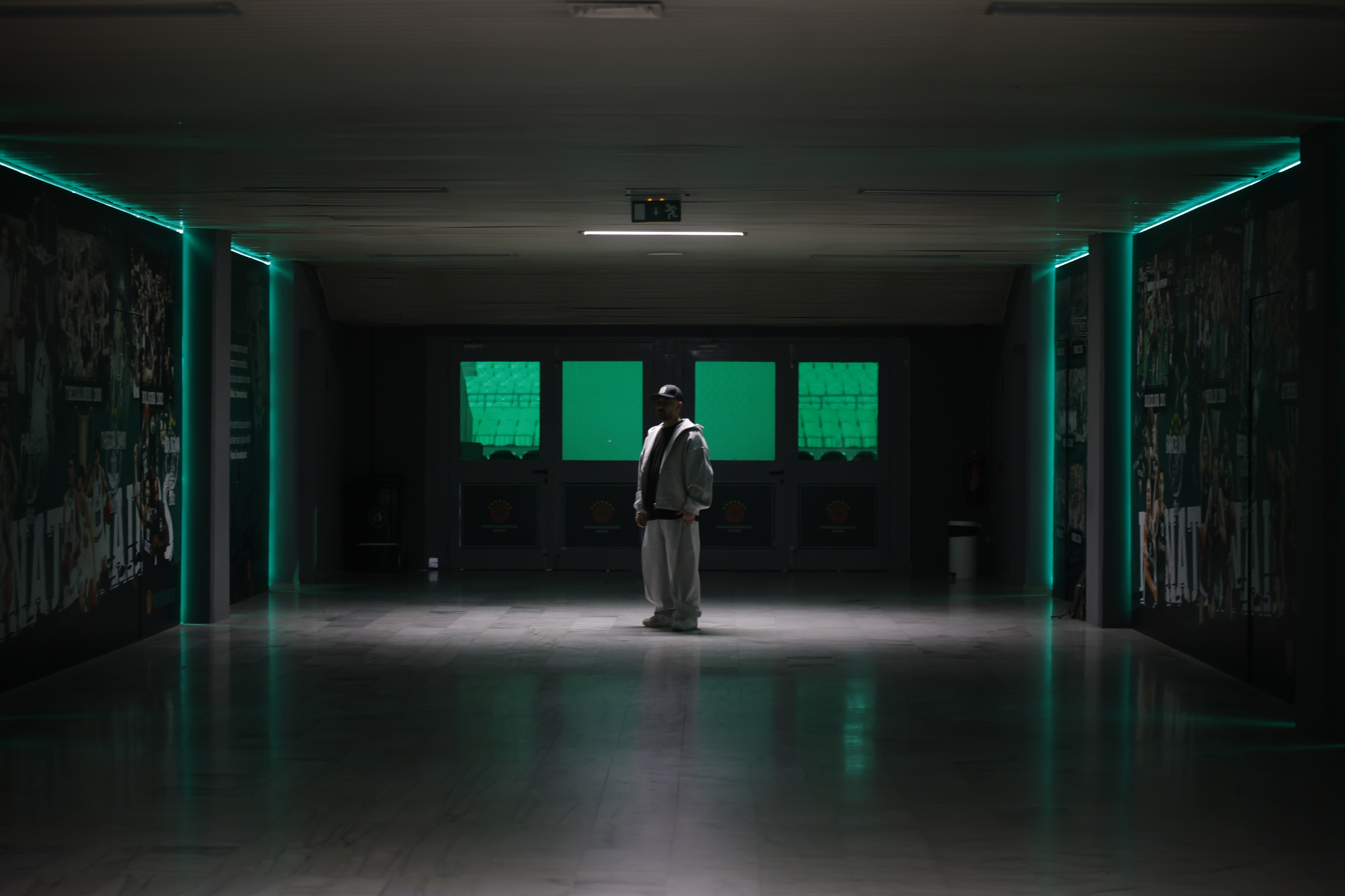 Η street art συναντά το τριφύλλι: Sake και Παναθηναϊκός συνεργάστηκαν και θα αλλάξουν τον τρόπο που ντύνεστε στο γήπεδο-και όχι μόνο