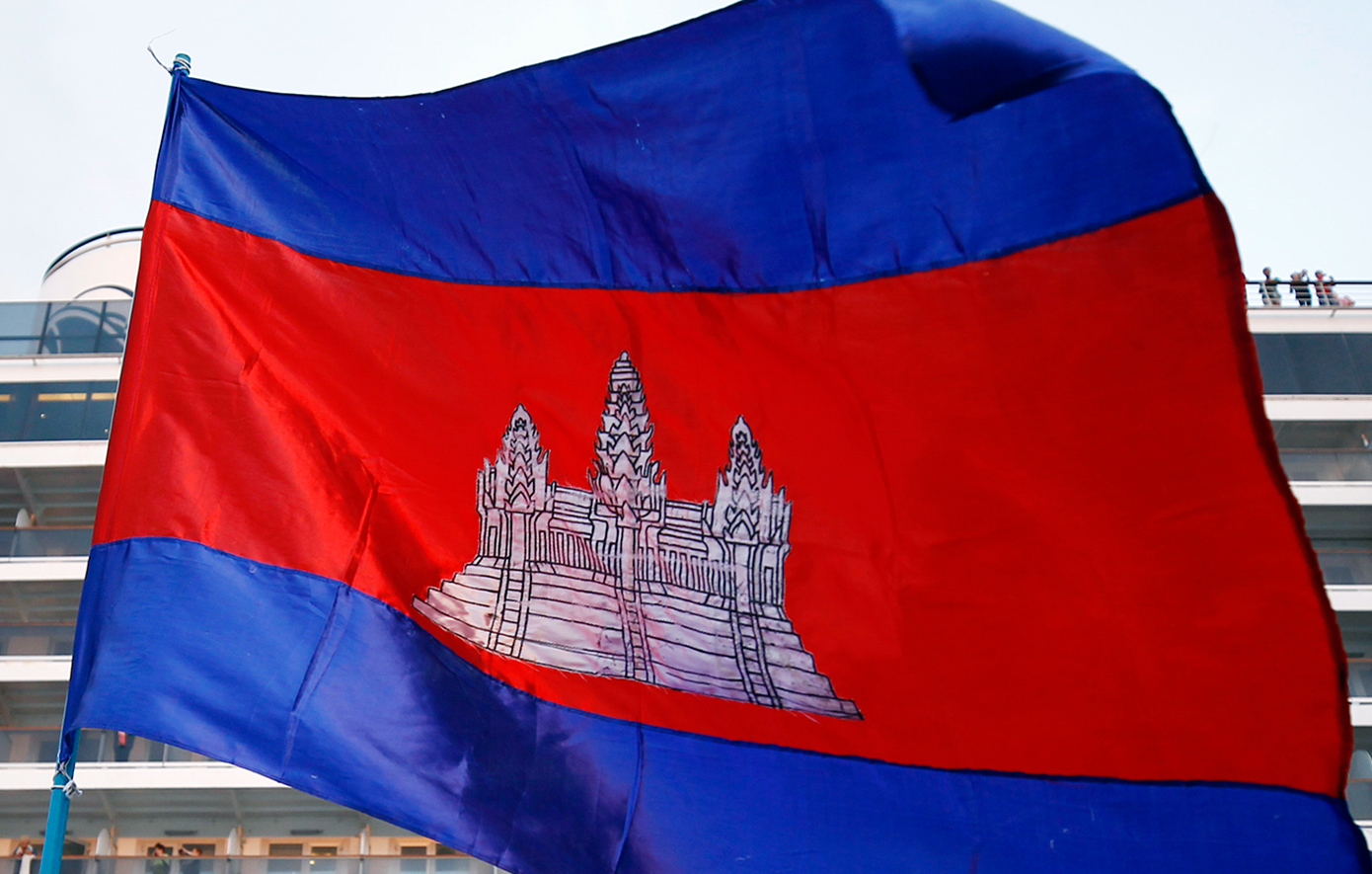 Η Καμπότζη κατηγορεί την Ταϊλάνδη ότι βομβάρδισε τη μεθοριακή πόλη Ποϊπέτ, όπου βρίσκονται πολλά καζίνο