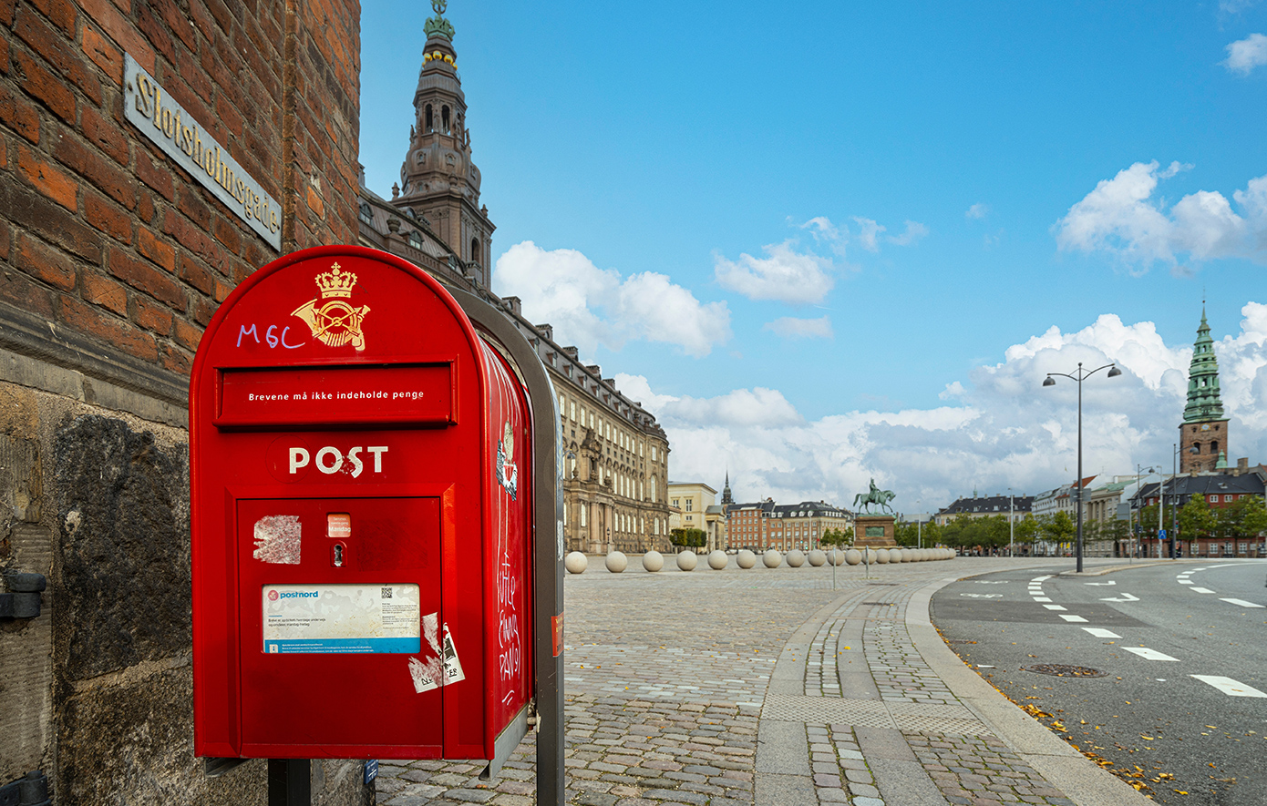 Η ταχυδρομική υπηρεσία της Δανίας ρίχνει «τίτλους τέλους» στην παράδοση επιστολών στα σπίτια μετά από 401 χρόνια