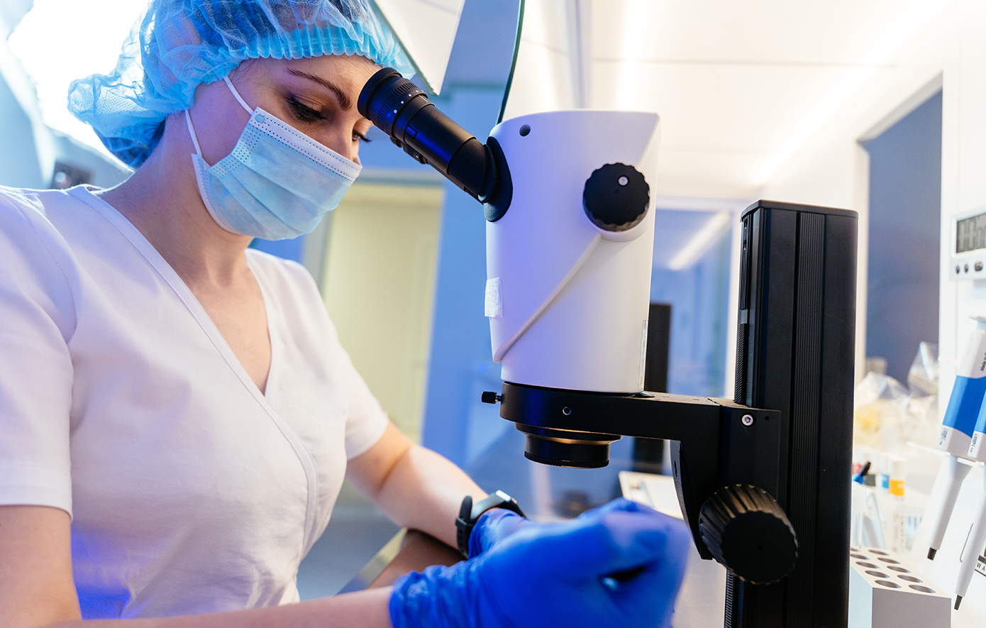 Χιλιάδες επίδοξοι γονείς σπεύδουν στα Κατεχόμενα για να επιλέξουν το φύλο του παιδιού τους