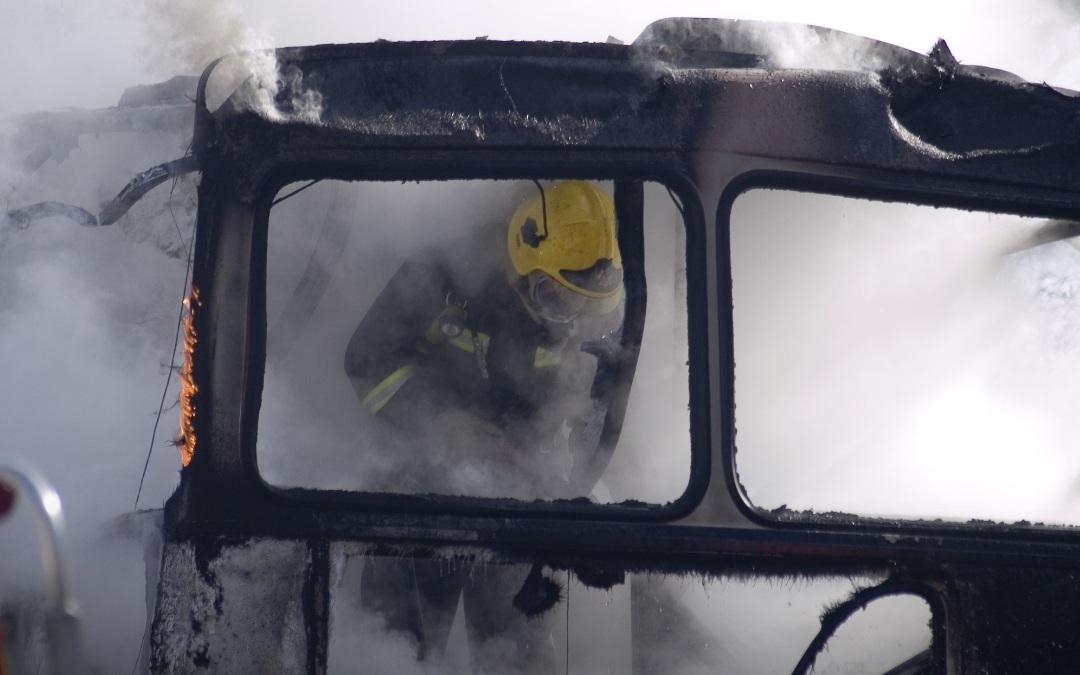 Πολύνεκρο τροχαίο στην Αλγερία με 14 νεκροούς και 34 τραυματίες &#8211; Αναποδογύρισε λεωφορείο