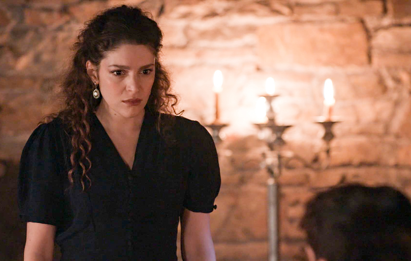 «Grand Hotel»: Ο Πέτρος φεύγει κρυφά για να πάει να βρει την Αλίκη