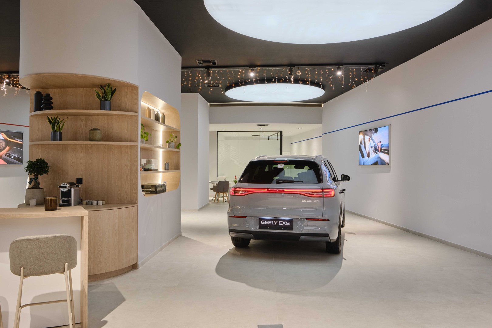 Το πρώτο Geely Experience Store στην Ελλάδα είναι γεγονός