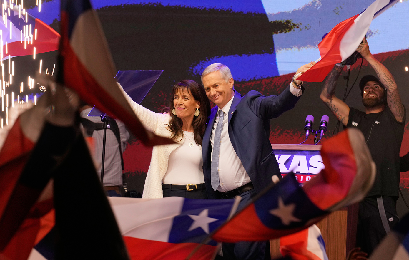 Τις πληγές του παρελθόντος ανοίγει ξανά η χθεσινή νίκη της ακροδεξιάς στη Χιλή