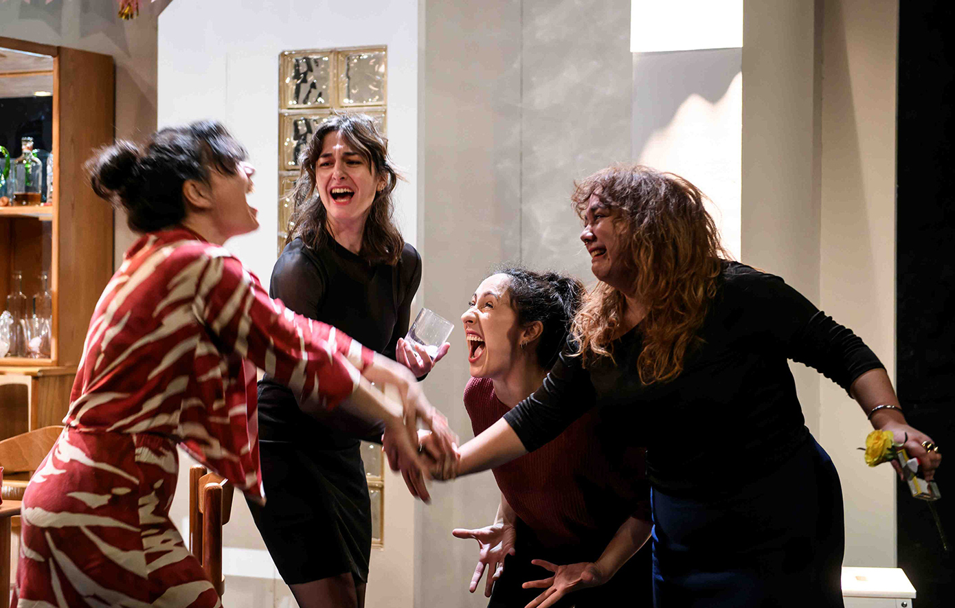 Με δύvαμη από τηv Κηφισιά