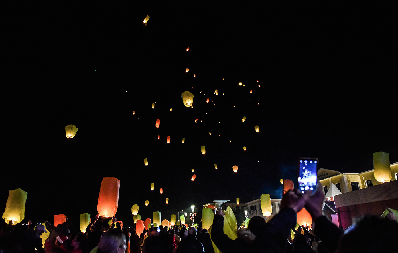 Αναβολή της «Νύχτας των Ευχών» στην Αθήνα λόγω καιρικών συνθηκών