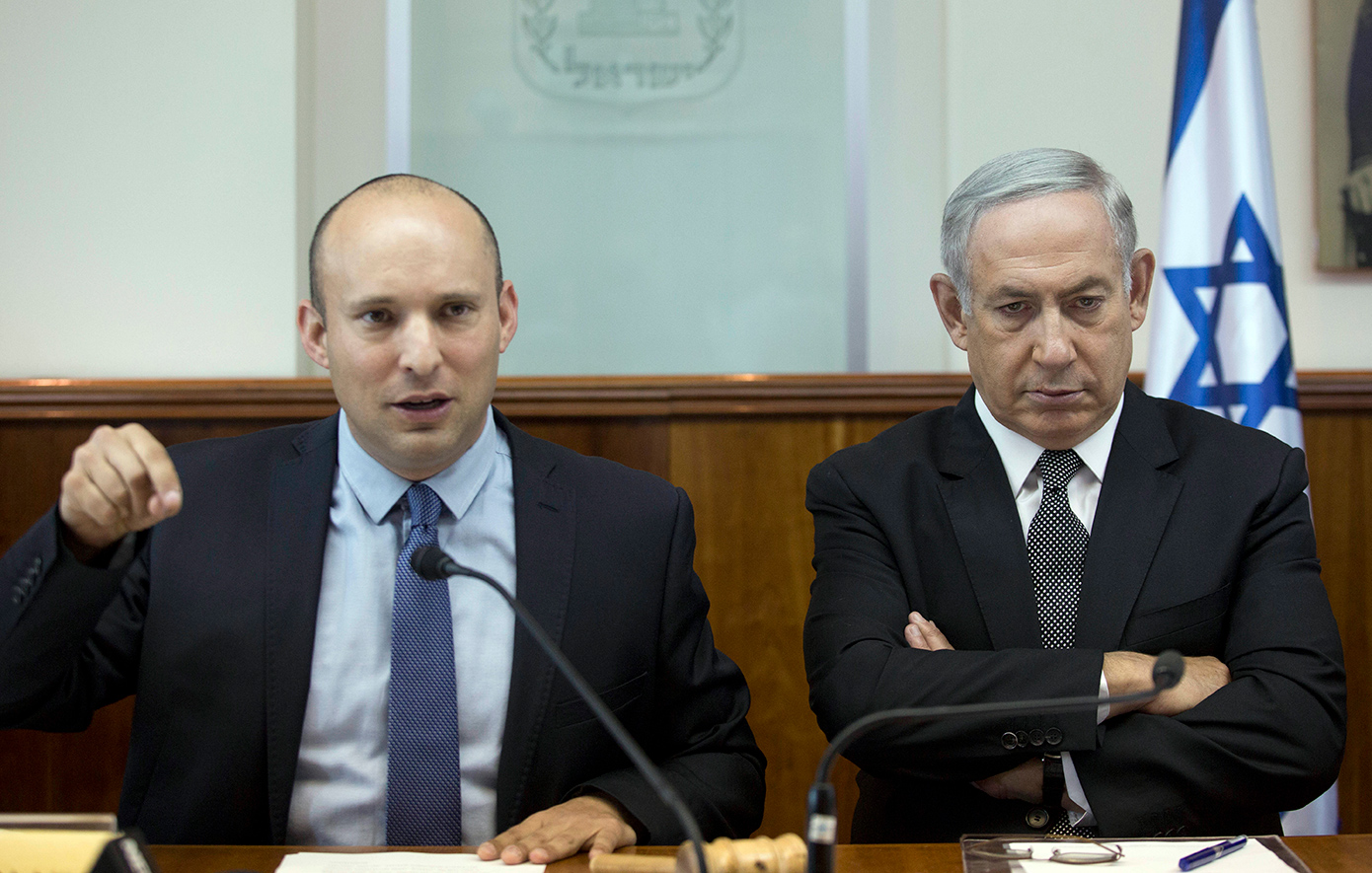 Ο πρώην πρωθυπουργός του Ισραήλ Ναφτάλι Μπένετ ζητά την παραίτηση του Μπενιαμίν Νετανιάχου