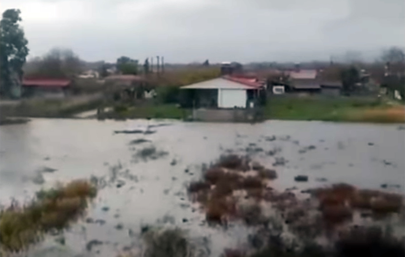 «Βενετία» έγιναν ήδη τα Μεσάγγαλα στη Λάρισα &#8211; Αναμένονται έντονα καιρικά φαινόμενα τις επόμενες ώρες