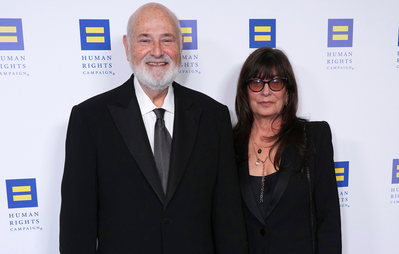 Διπλό έγκλημα στο Χόλιγουντ: Νεκροί εντοπίστηκαν ο σκηνοθέτης Ρομπ Ράινερ και η σύζυγός του – Πιστεύεται ότι τους σκότωσε ο γιος τους Διπλό έγκλημα στο Χόλιγουντ: Νεκροί εντοπίστηκαν ο σκηνοθέτης Ρομπ Ράινερ και η σύζυγός του – Πιστεύεται ότι τους σκότωσε ο γιος τους