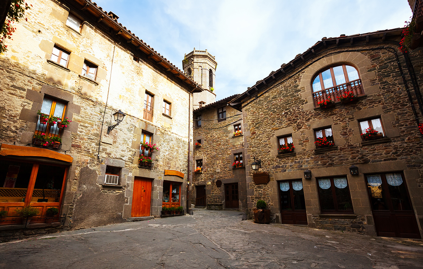 Το «ωραιότερο χωριό του κόσμου» βρίσκεται στην Ευρώπη και μάλλον λίγοι το γνωρίζουν