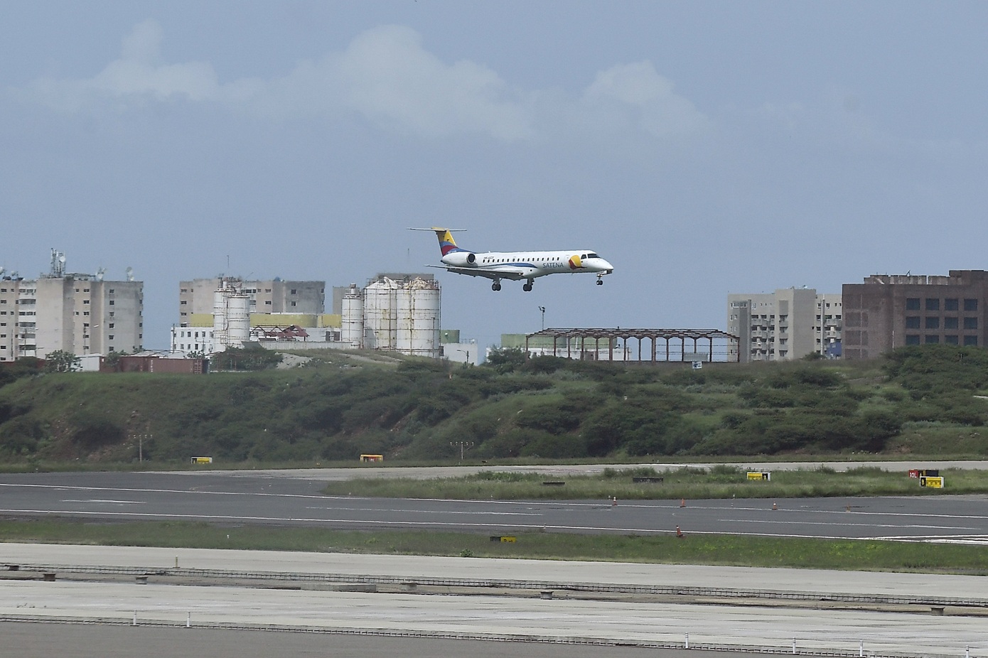 Αεροπορικές εταιρείες από την Κολομβία και τον Παναμά σταματούν προσωρινά τις πτήσεις προς την Βενεζουέλα για λόγους ασφαλείας