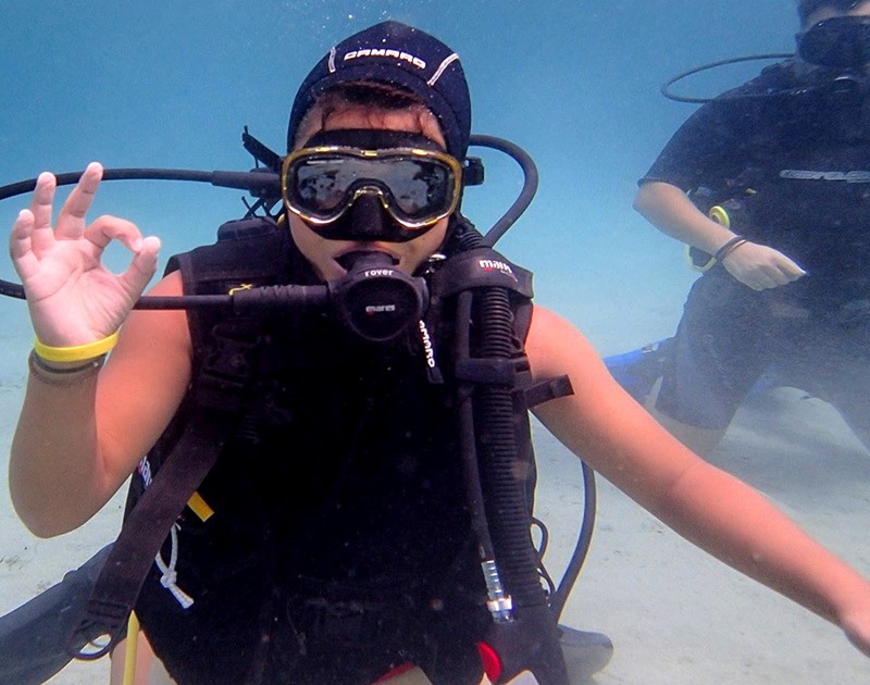 Χριστουγεννιάτικο δώρο εμπειρίας scuba diving Χριστουγεννιάτικο δώρο εμπειρίας scuba diving