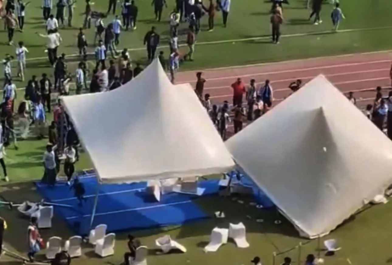 Χάος σε γήπεδο της Ινδίας για τον Μέσι: «Ήρθε μόνο για 10 λεπτά, τόσα χρήματα τσάμπα»