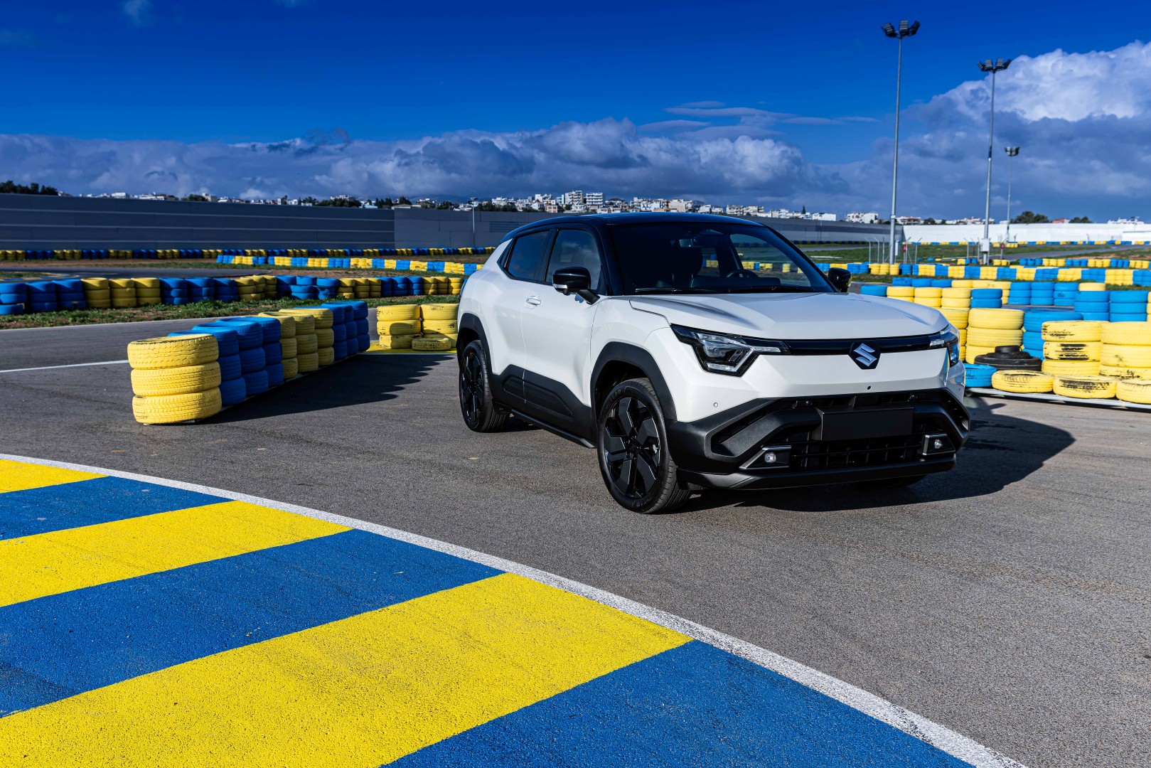 Οδηγούμε το νέο Suzuki e Vitara επί ελληνικού εδάφους