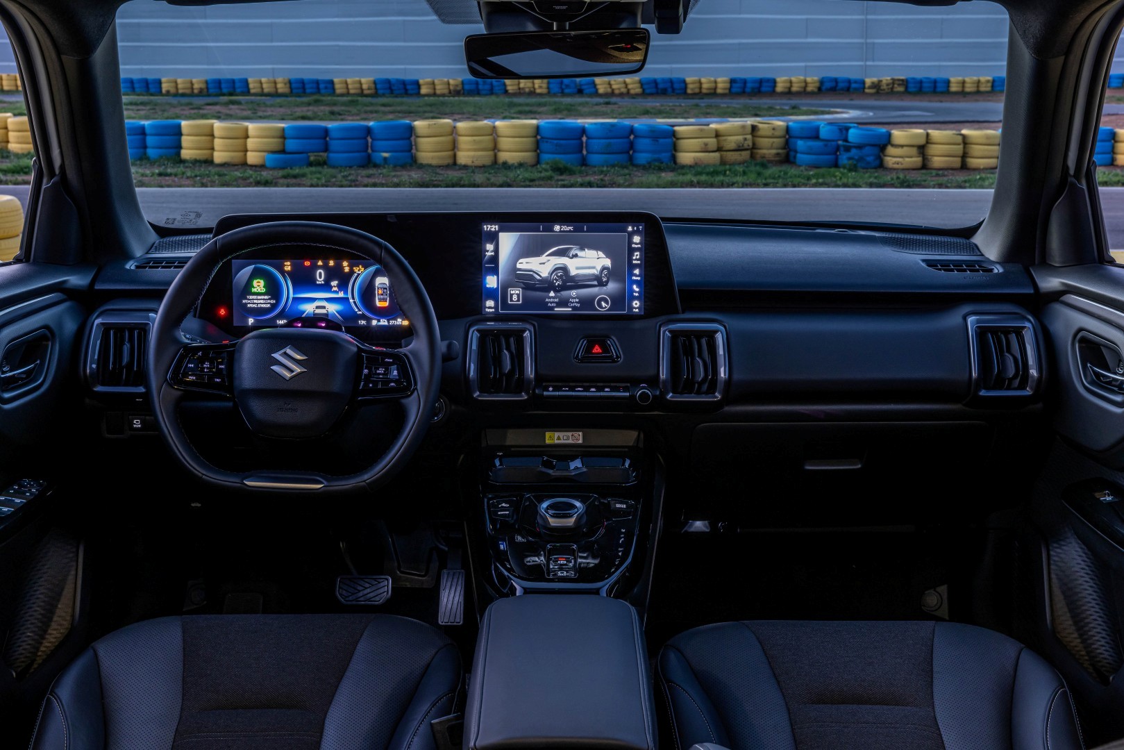 Οδηγούμε το νέο Suzuki e Vitara επί ελληνικού εδάφους Οδηγούμε το νέο Suzuki e Vitara επί ελληνικού εδάφους