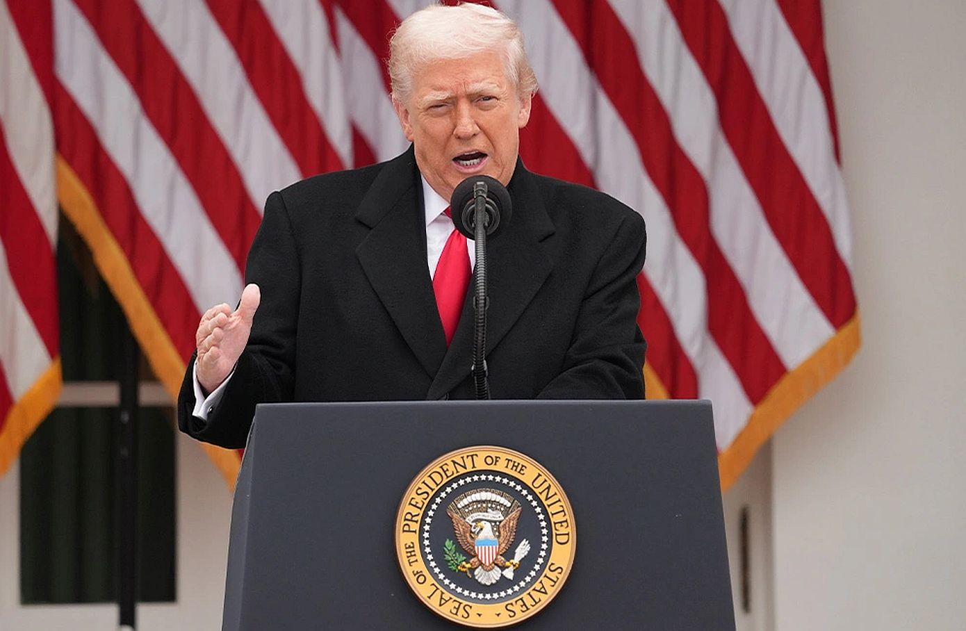 Ευρώπη, πρόσεχε: ο Τραμπ ετοιμάζεται να παρέμβει στις εκλογές σου &#8211; Make Europe Great Again