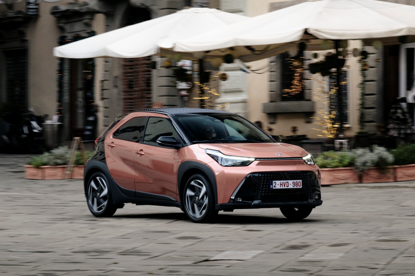 Αποστολή στη Φλωρεντία: Οδηγούμε το νέο Toyota Aygo X Hybrid