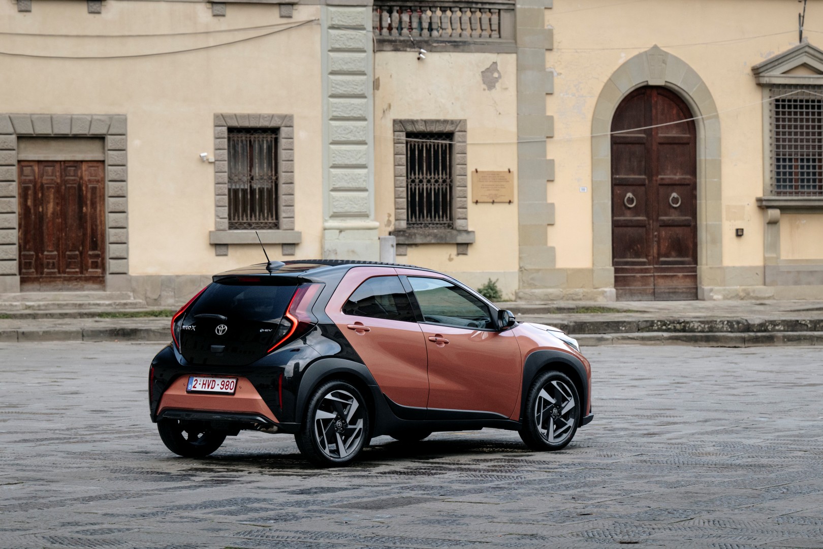 Αποστολή στη Φλωρεντία: Οδηγούμε το νέο Toyota Aygo X Hybrid