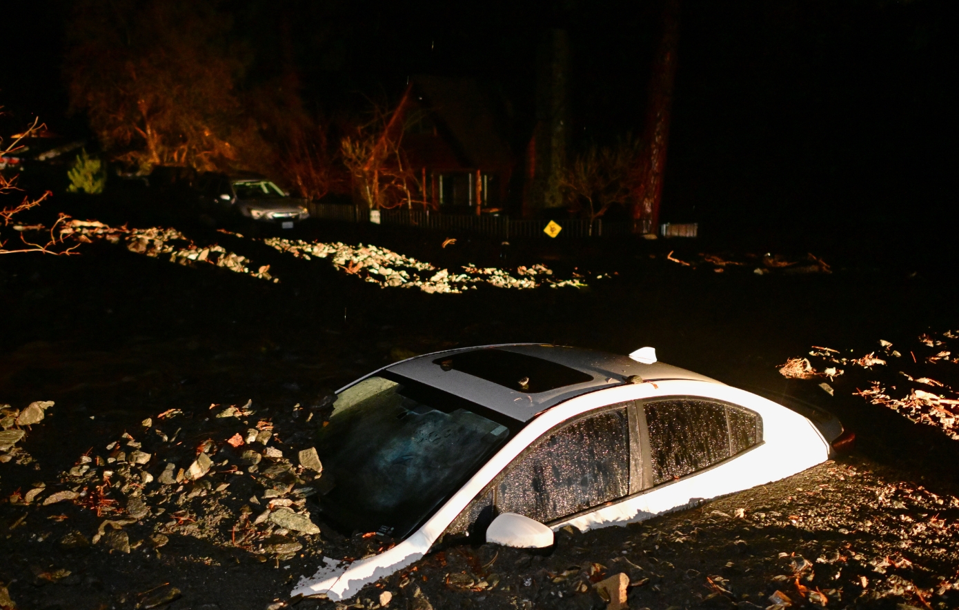 Σε κατάσταση έκτακτης ανάγκης η Καλιφόρνια λόγω κινδύνου πλημμυρών &#8211; Για «ατμοσφαιρικό ποτάμι» κάνουν λόγο οι μετεωρολόγοι
