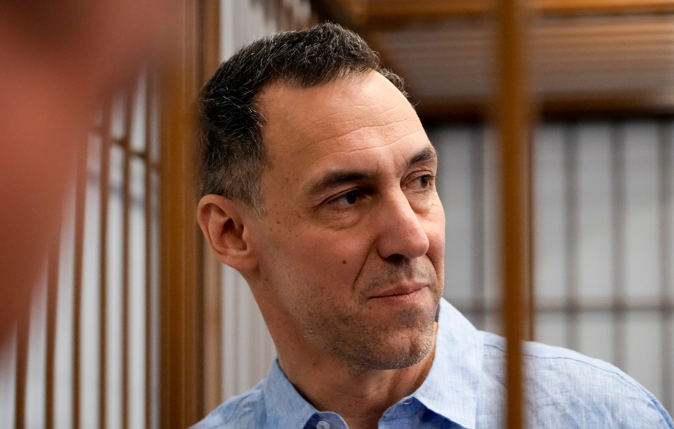 Η Μόσχα παρουσίασε πρόταση στο Παρίσι σχετικά με την υπόθεση Γάλλου ερευνητή που κατηγορείται για κατασκοπία