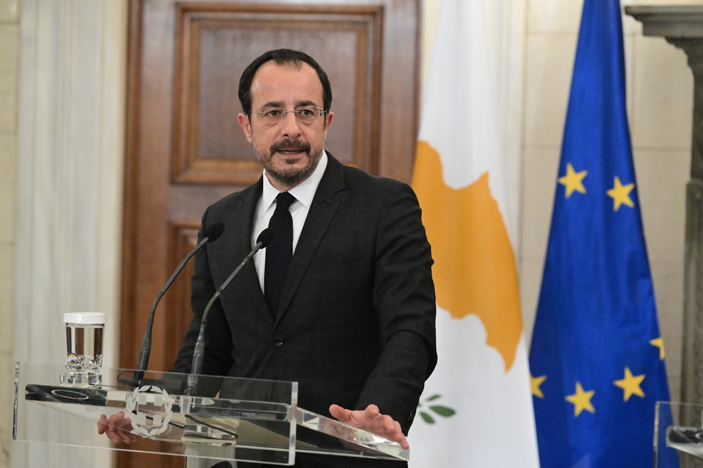 Στο Παρίσι ο Νίκος Χριστοδουλίδης: Υπογράφει με τον Εμανουέλ Μακρόν συμφωνία στρατηγικής εταιρικής σχέσης