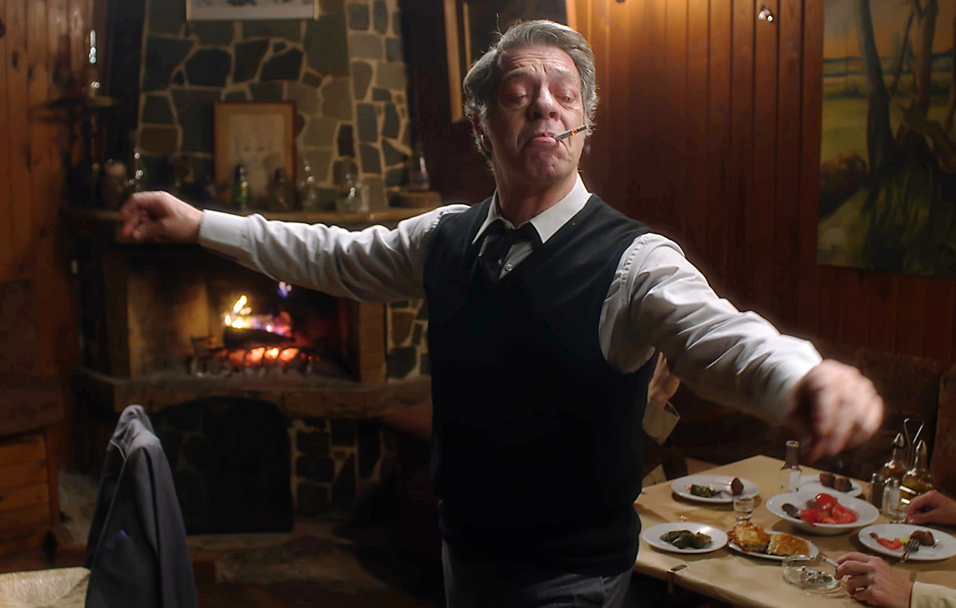 «Άγιος έρωτας»: Η Ελευθερία Αρβανιτάκη τραγουδά και ο Γιάννης Τσορτέκης καθηλώνει με το χορό του