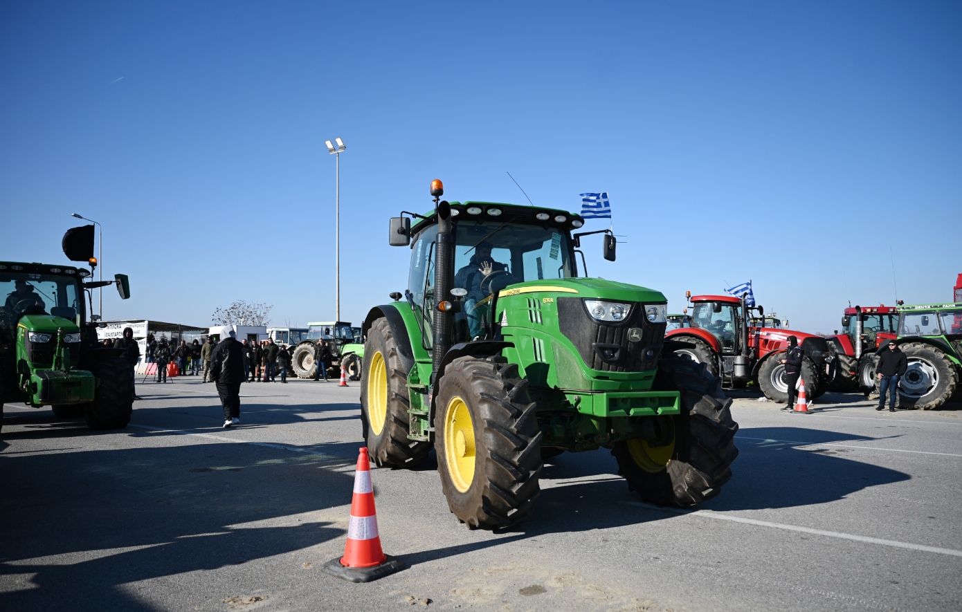 Κλιμάκωση των κινητοποιήσεων αποφάσισαν οι αγρότες του μπλόκου της Νίκαιας