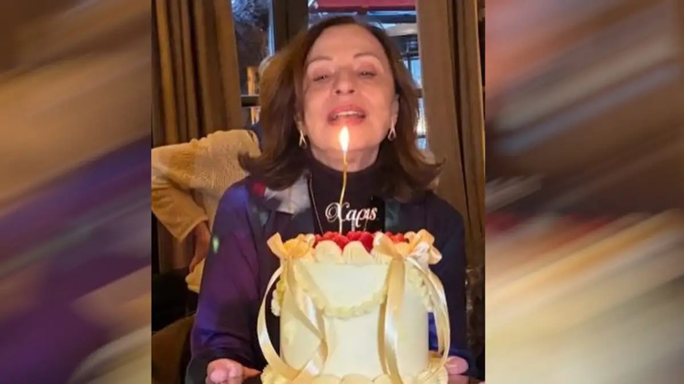 Η Χάρις Αλεξίου έγινε 75 ετών &#8211; Η τούρτα και το μήνυμα: «Πάμε γι’ άλλα τώρα»