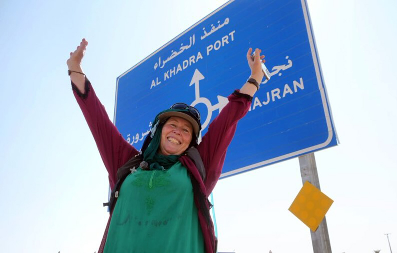 Περπάτησε ολόκληρη τη Σαουδική Αραβία με τα πόδια: Η 62χρονη Βρετανίδα εξερευνήτρια που κατάφερε το ακατόρθωτο