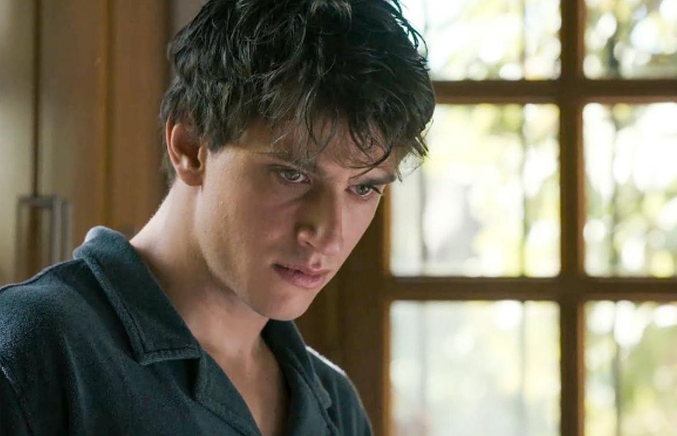 Ο Δικαστής: Ο Άλκης νικημένος από τις ενοχές του αποφασίζει να παραδοθεί