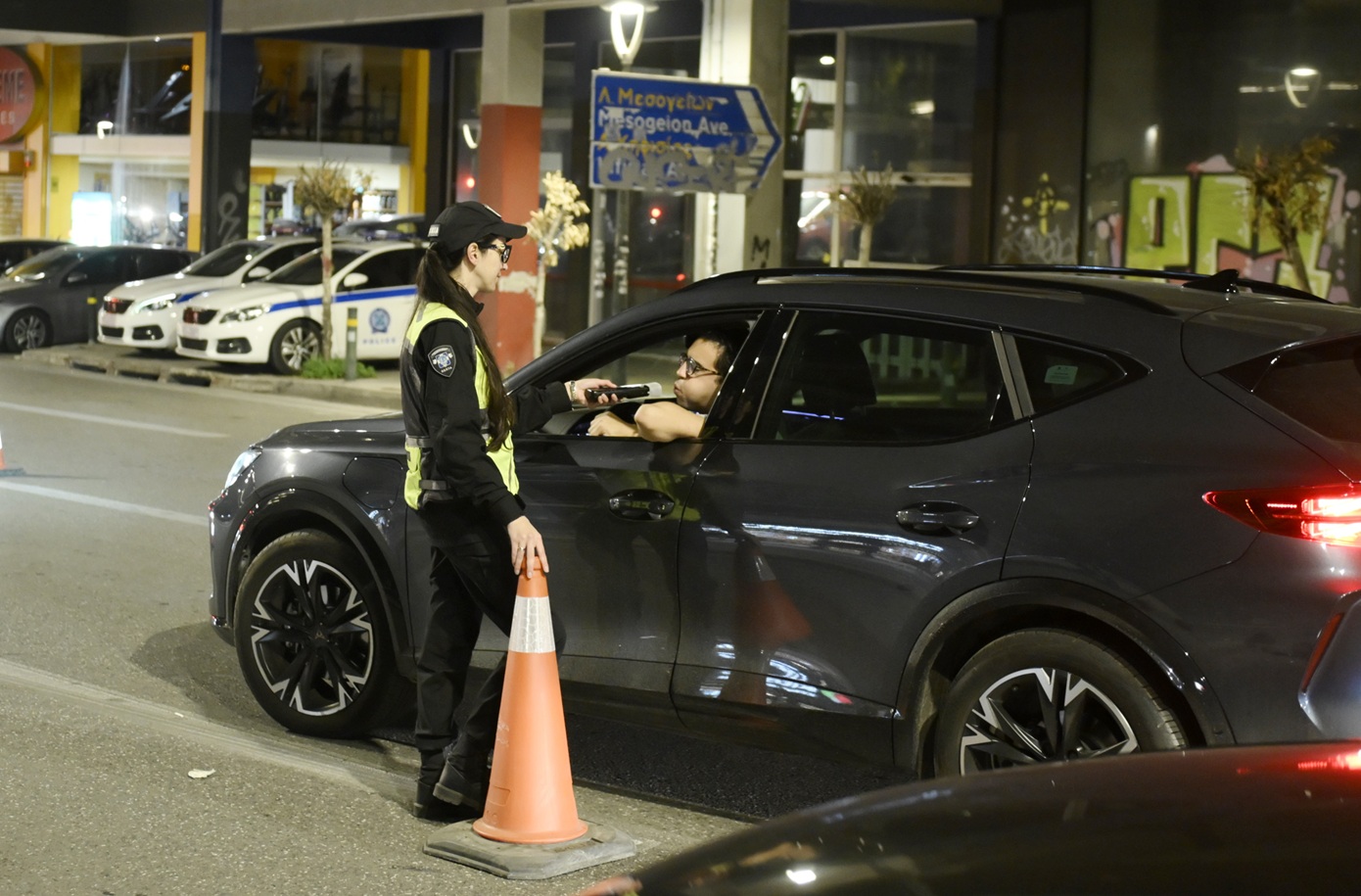 Χριστουγεννιάτικο μπαράζ ελέγχων της Τροχαίας: Διενήργησε 6.000 αλκοτέστ &#8211; 87 οδηγοί βρέθηκαν θετικοί, 6 συλλήψεις