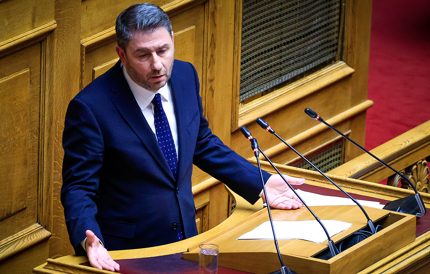 Ανδρουλάκης στη συζήτηση για τον προϋπολογισμό: Η Ελλάδα έχει ανάγκη από πολιτική αλλαγή