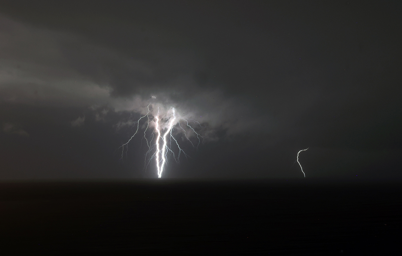 Κακοκαιρία: Συναγερμός «Red Code» σε πέντε περιοχές – Πού θα χτυπήσουν τα φαινόμενα τις επόμενες ώρες