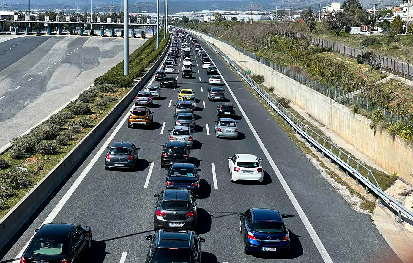 Παρατείνεται μέχρι την επόμενη Κυριακή 22/2 ο αποκλεισμός των κόμβων εισόδου στην Αττική Οδό από Μάνδρα έως Αιγάλεω