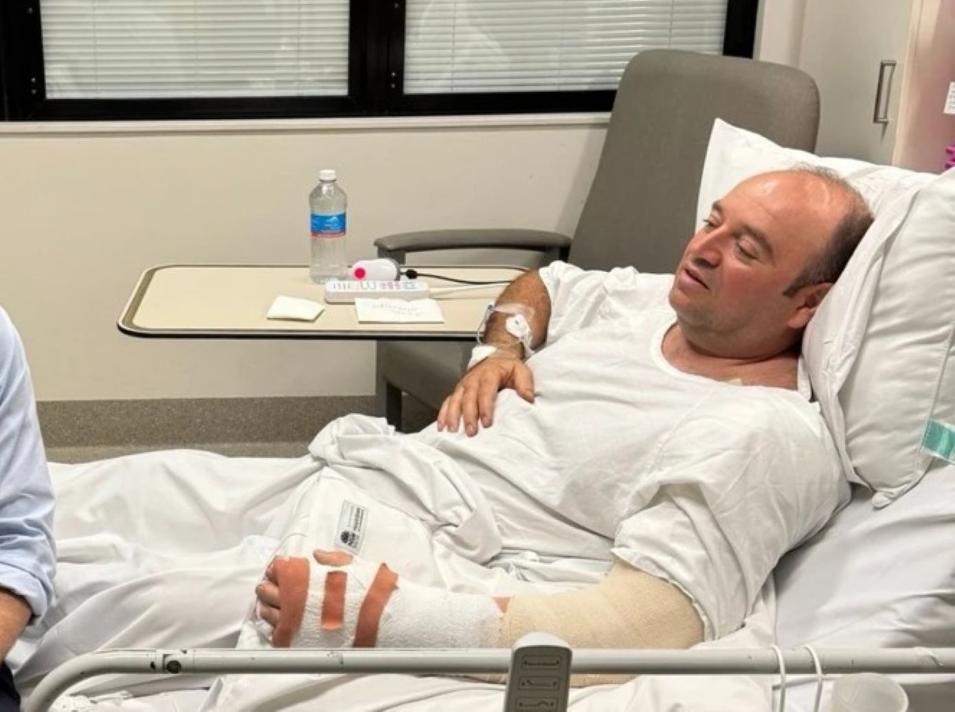 «Προδότης» επειδή έσωσε Εβραίους: Οι φραστικές επιθέσεις κατά του ήρωα της επίθεσης στο Σίδνεϊ