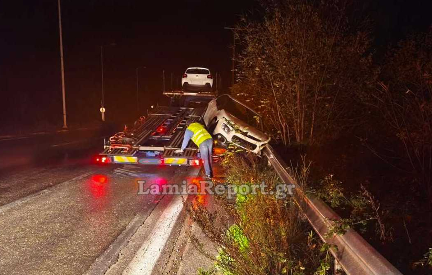 Φθιώτιδα: «Έφυγε» αμάξι από αυτοκινητάμαξα