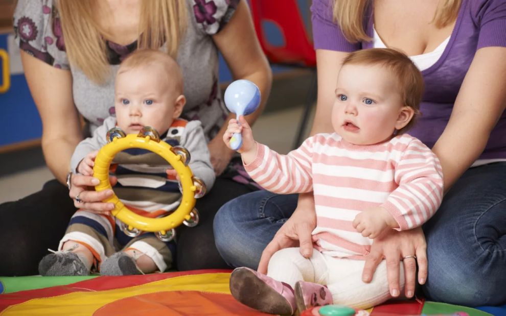 Όταν μια τάξη για μαμάδες και μωρά μου έμαθε το πιο απλό μάθημα