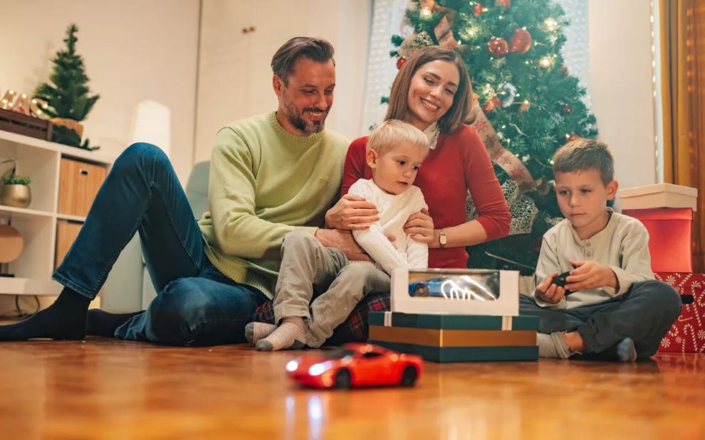 Χριστούγεννα μακριά από ατυχήματα: Ένας πρακτικός οδηγός ξέγνοιαστες γιορτές με ασφάλεια
