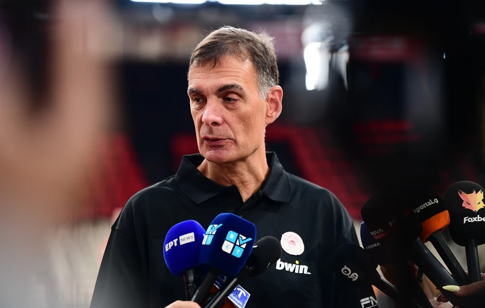 Μπαρτζώκας: «Ενοχλητικό που ασχολούνται όλοι με τον γκαρντ του Ολυμπιακού»
